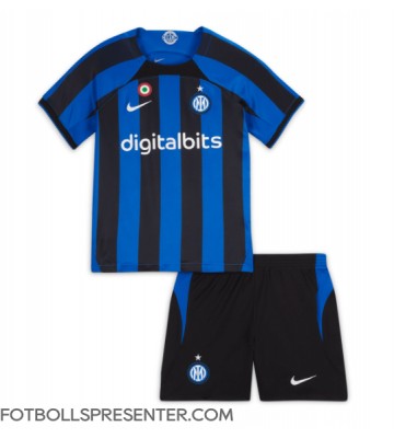 Inter Milan Hemmatröja Barn 2022-23 Kortärmad (+ korta byxor)